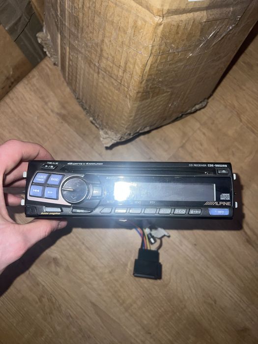 alpine cde9802rb radio 45 wat 12 v