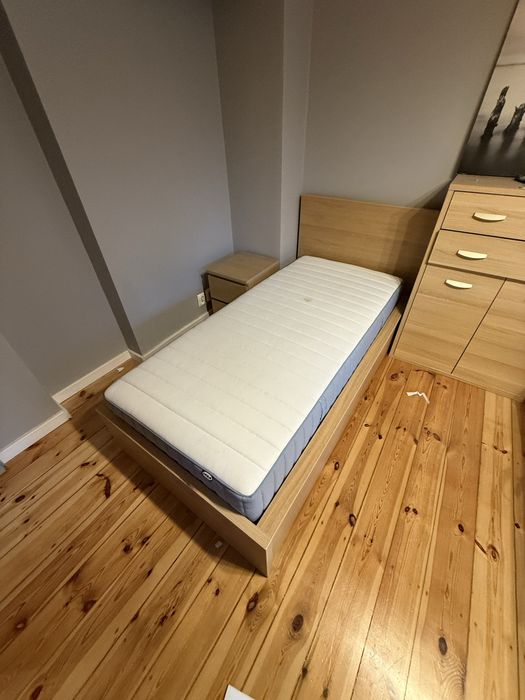 IKEA MALM łóżko 90x200