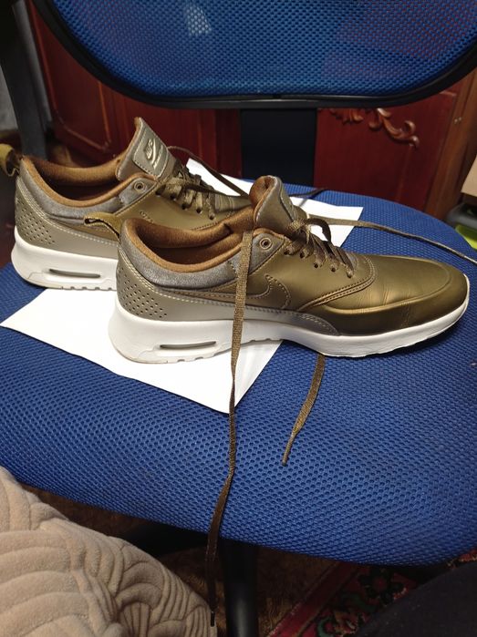 Кросівки Nike. Розмір 39.