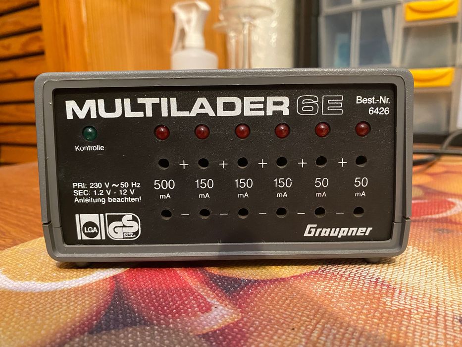 Aeromodelismo - Carregador de baterias Graupner MULTILADER 6E