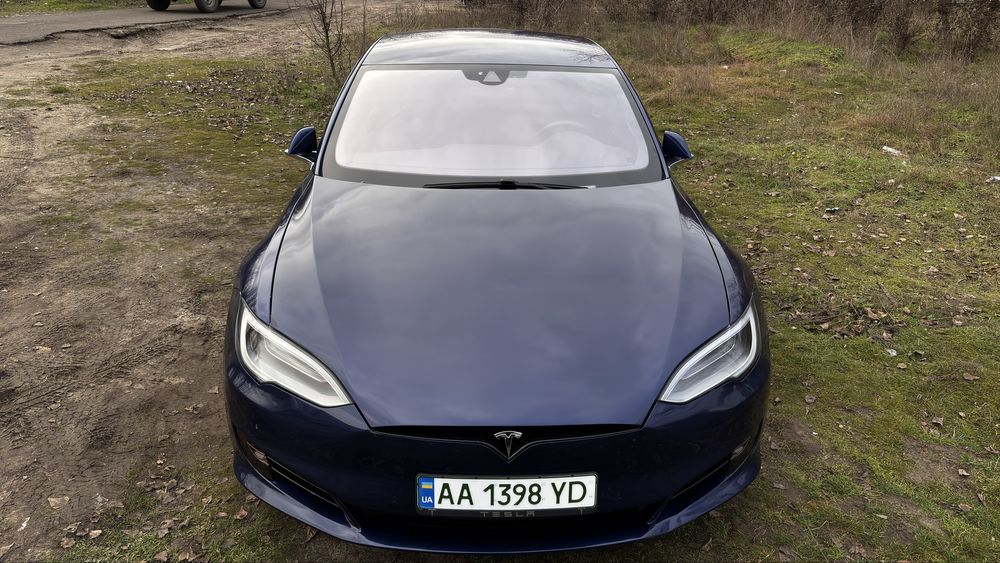 Tesla model S 2016