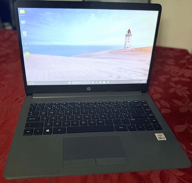 Portatil HP 240 G8