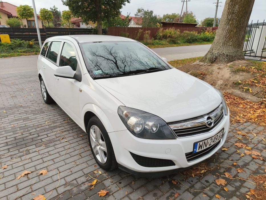 Opel Astra 2011r 1.7 CDTI Stan BDB