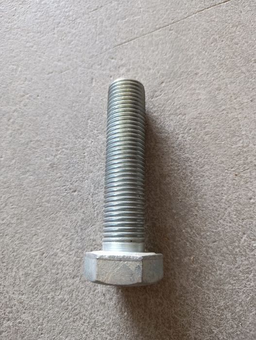 Sprzedam śruby M 33 x 140