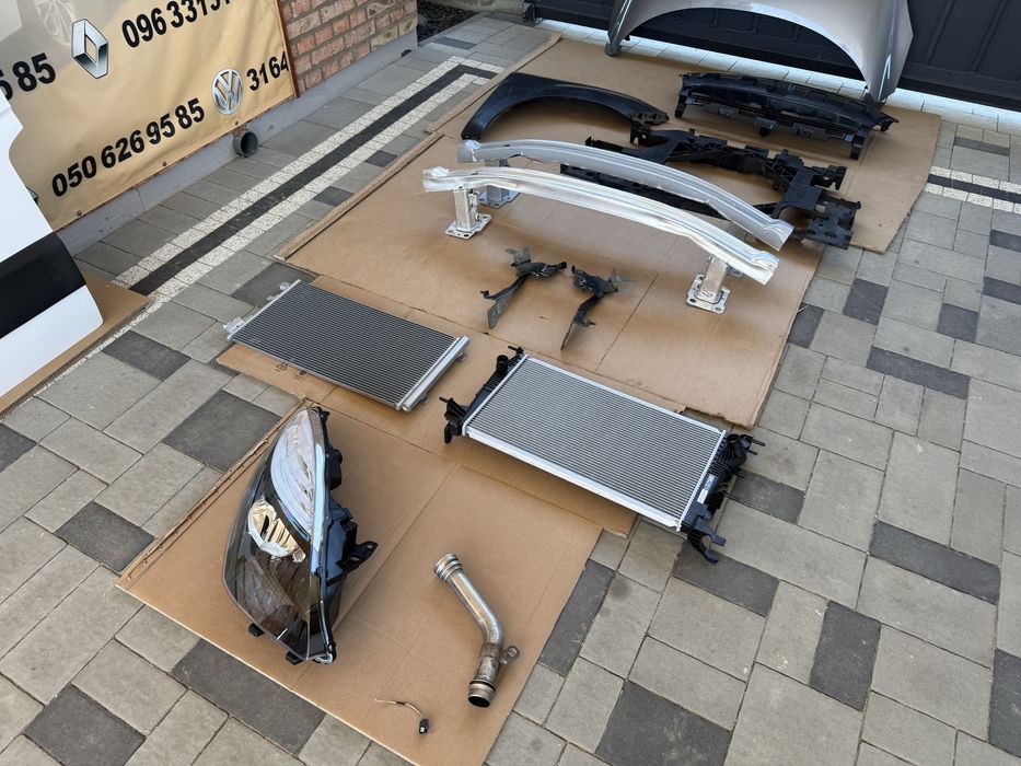 Бампер Renault Scenic 2012-2016 OV369 Білий