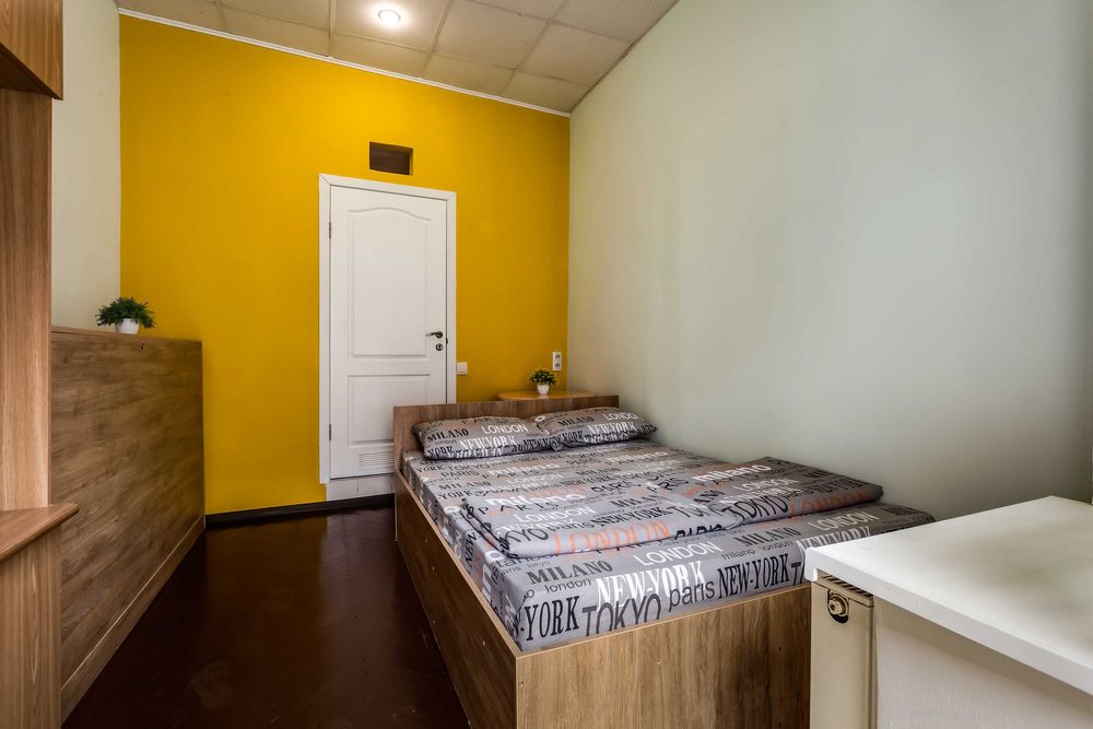 Здам 2-місний номер з санвузлом в хостелі в центрі м.Львів