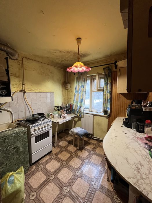 Продам 3к кв 50 м2 Берегово вул. Стефаніка 65