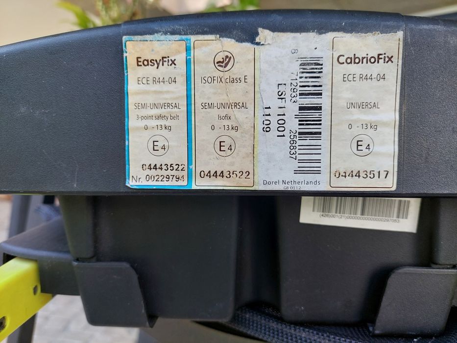 Isofix Maxi-cosi 
É um instrumento
