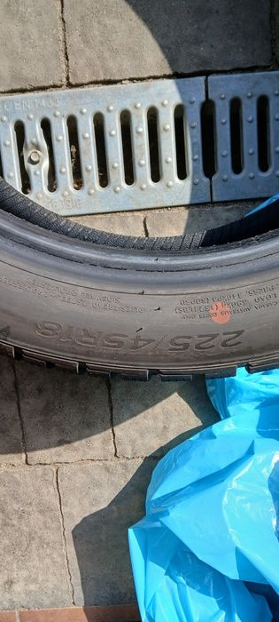 Opony zimowe Hankook 225 45 18