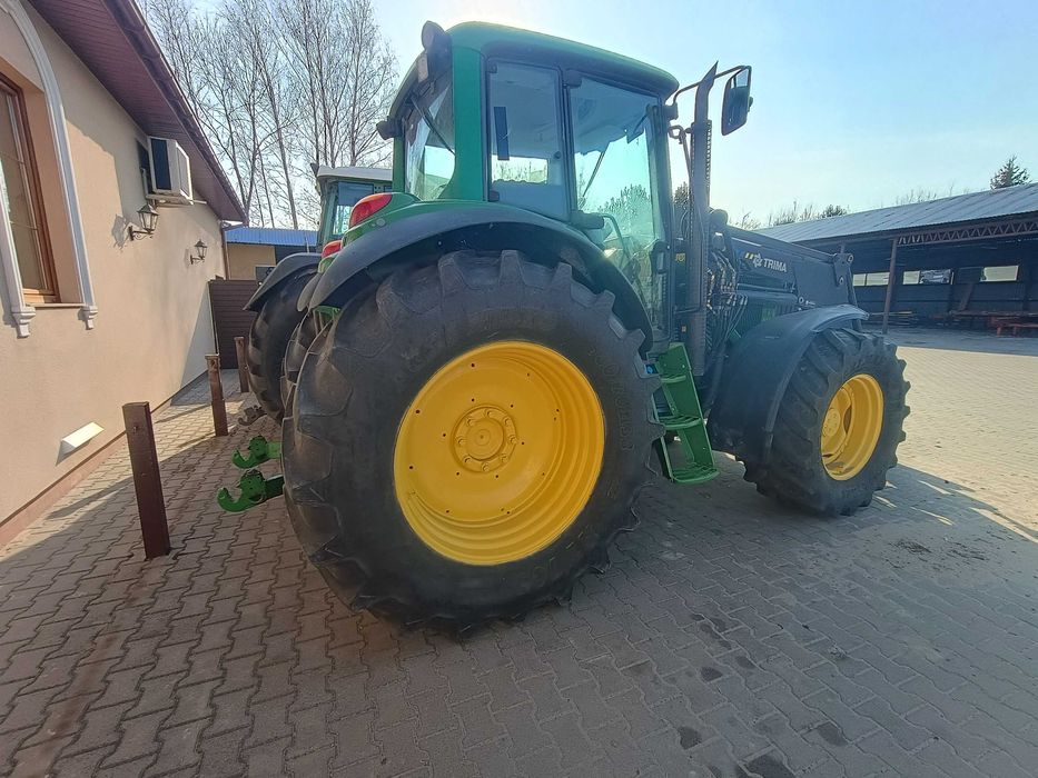 Ciągnik John Deere 6820