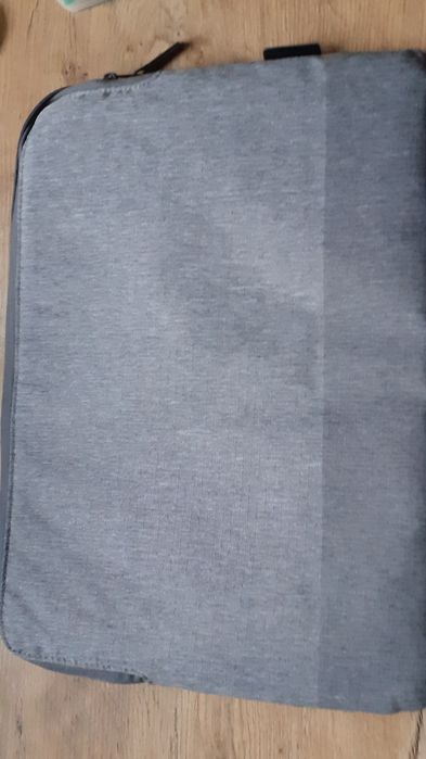 Etui, futerał na laptopa szary
