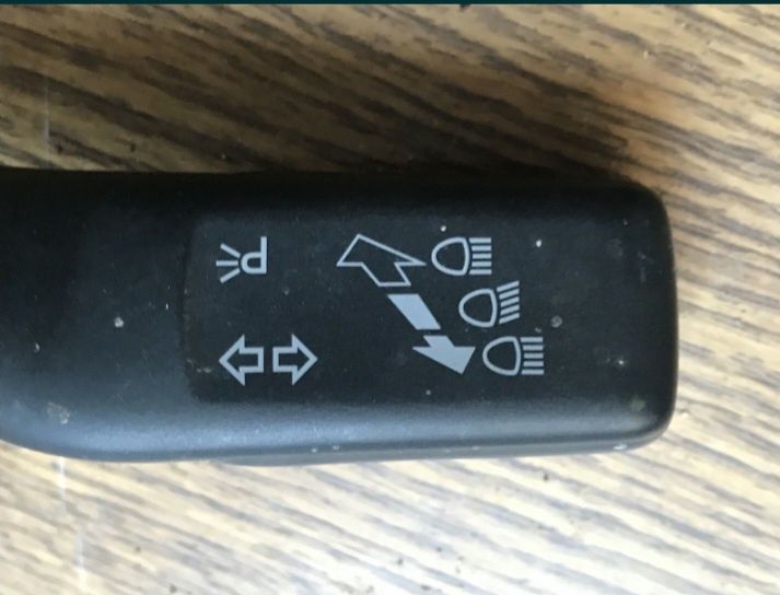 Перемикач поворотів VAG