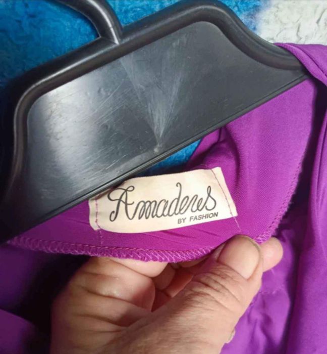 Piękny rzakiet  firmy Amadeus fashion