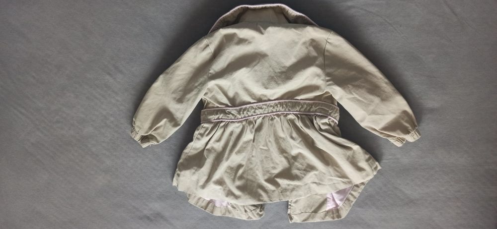 Płaszczyk trencz wiosenny jesienny takko fashion 86