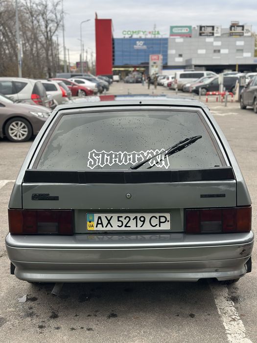 Продам ВАЗ 2114 сірого кольору.