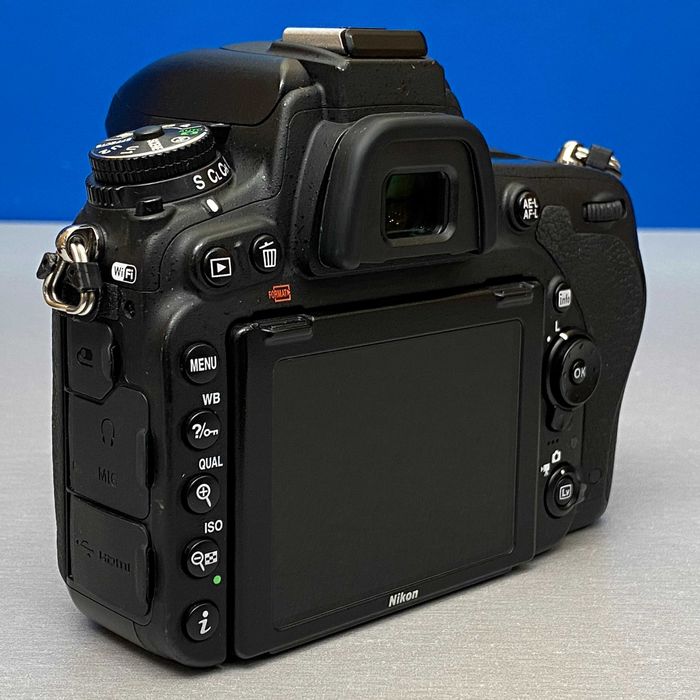 Nikon D750 (Corpo) - 24.3MP