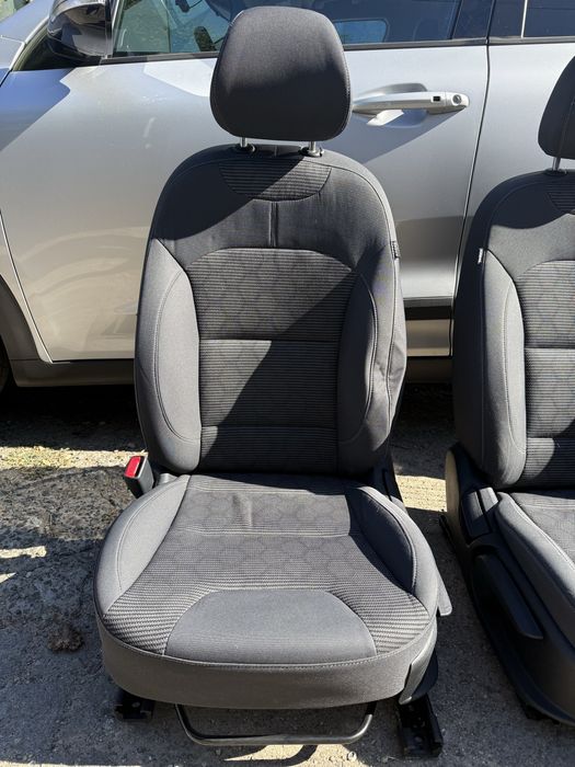 Продам салон Kia Niro