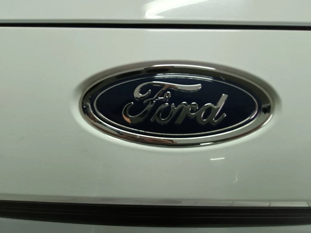 Ford Courier