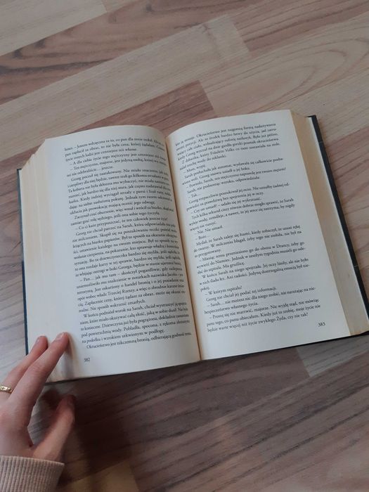 Carla Montero Szmaragdowa Tablica Rebis literatura powieść romans