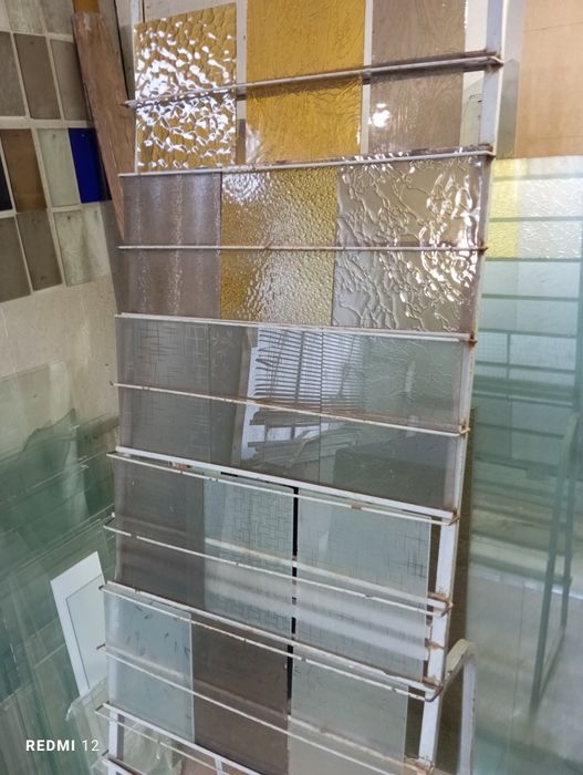 Стекло 3-10мм резка обработка.