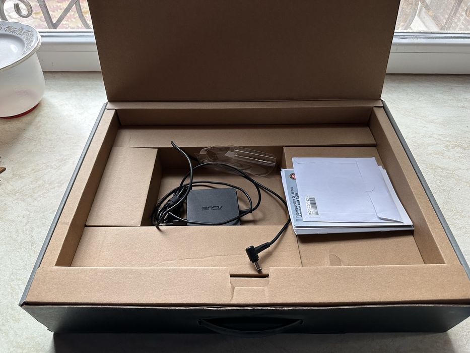 Ноутбук Asus X756U  повний комплект