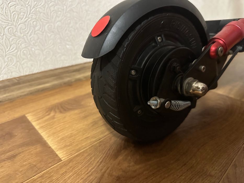 Електросамокат Motus PRO 8.5 lite black