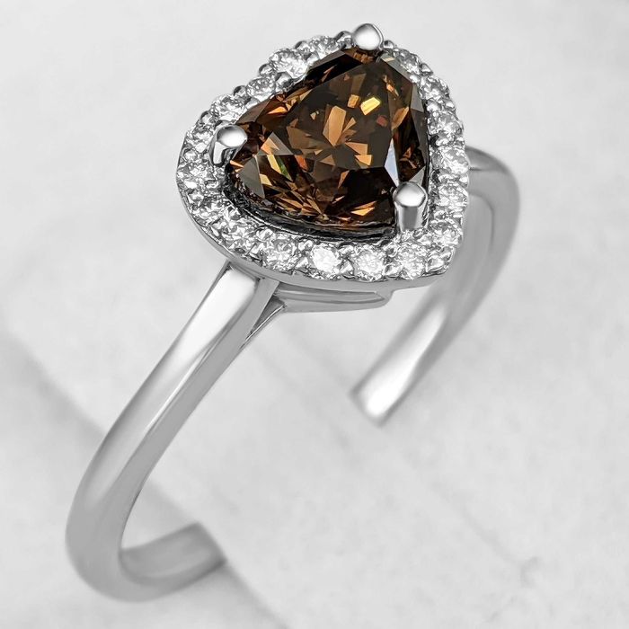 Pierścionek Zaręczynowy z Diamentem 1.15 ct wycena 34OOO pln.