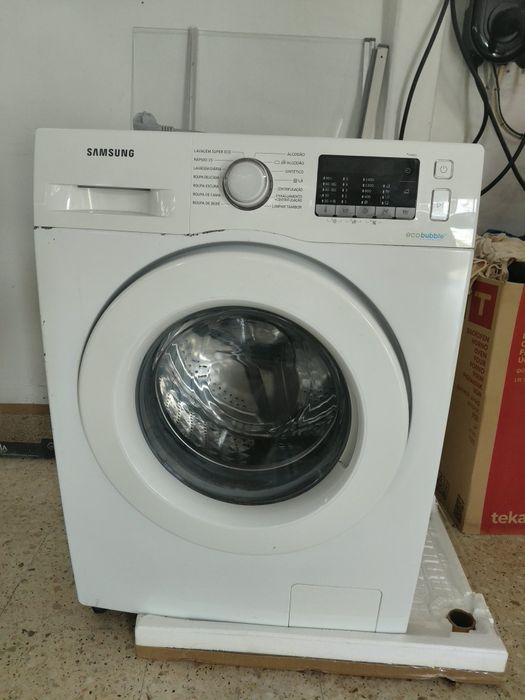 Máquina de lavar roupa Samsung