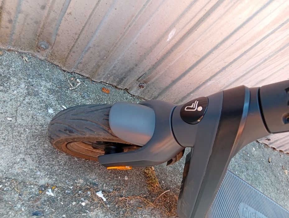 Trotinete eléctrica nine bot e2pro