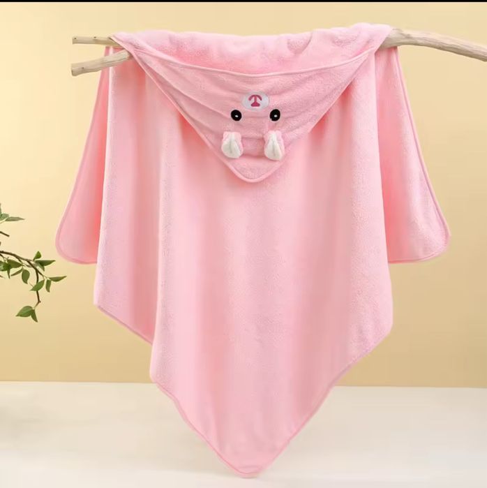 Детское розовое полотенце-уголок (зайчик)