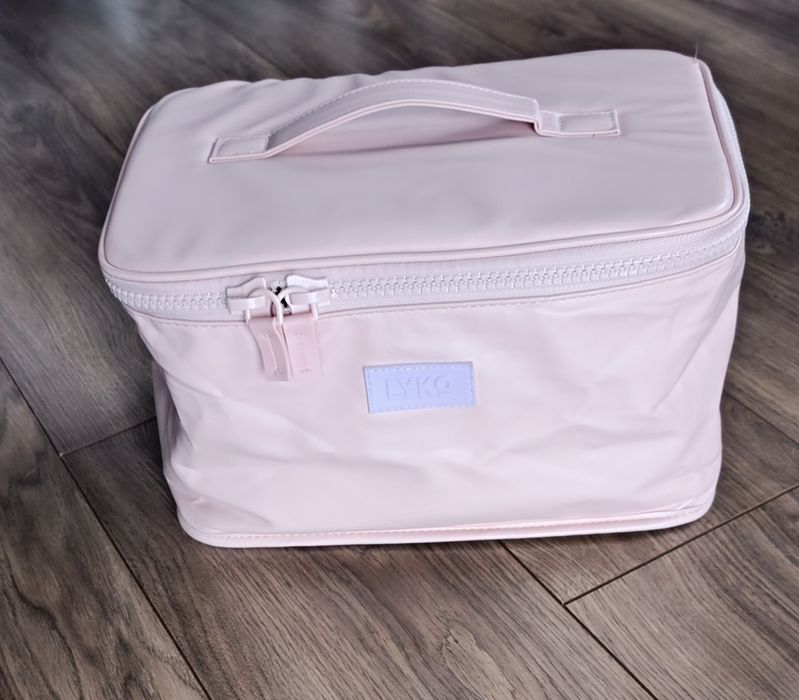 Kosmetyczka kuferek różowa