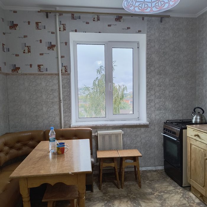 Здам квартирув центрі міста вул.Гетьмана Полуботка,б. 84