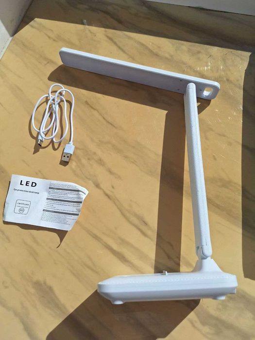 Світлодіодна настільна USB лампа з регульованою яскравістю LED