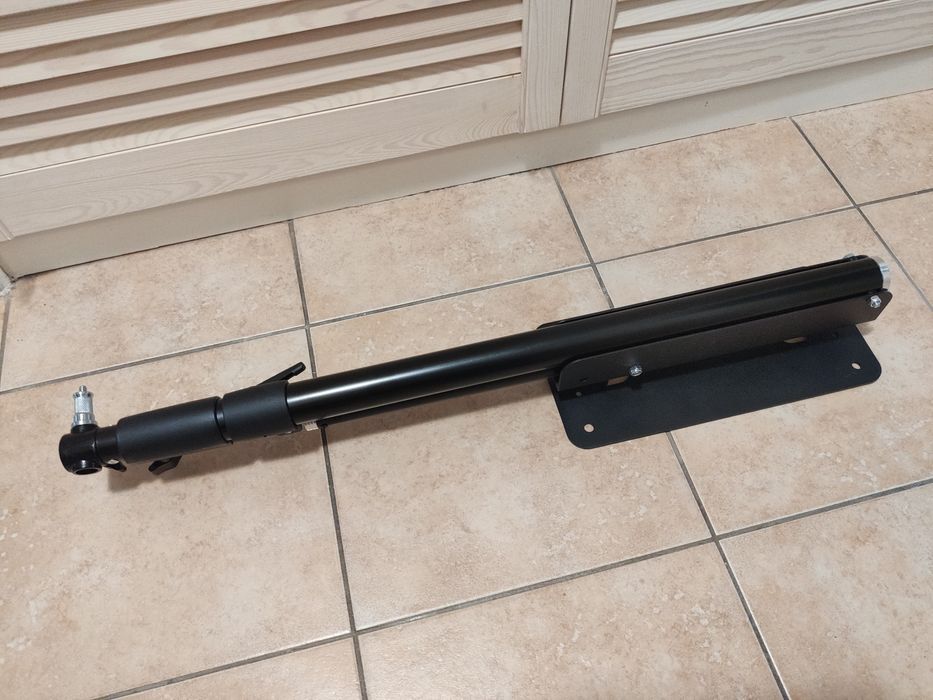 Uchwyt teleskopowy wysięgnik ścienny do lamp, kamer, projektorów itp.