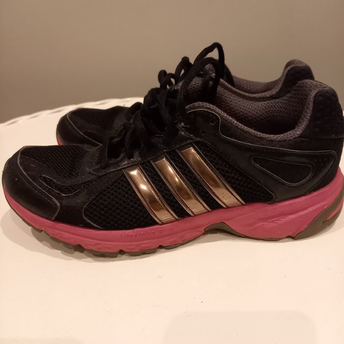 Sprzedam adidasy damskie