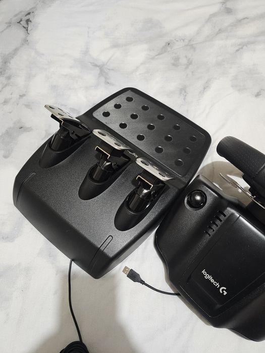 Logitech G29 (Playstation e PC)