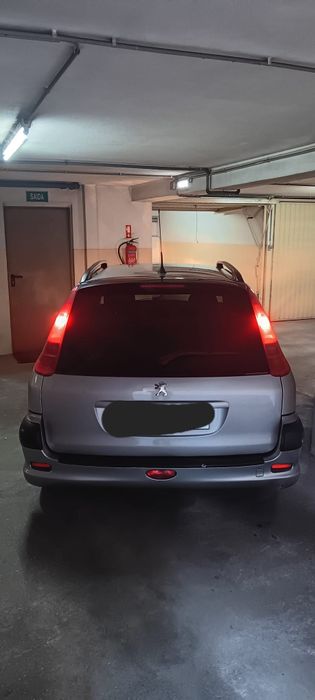 Vende se Peugeot 206