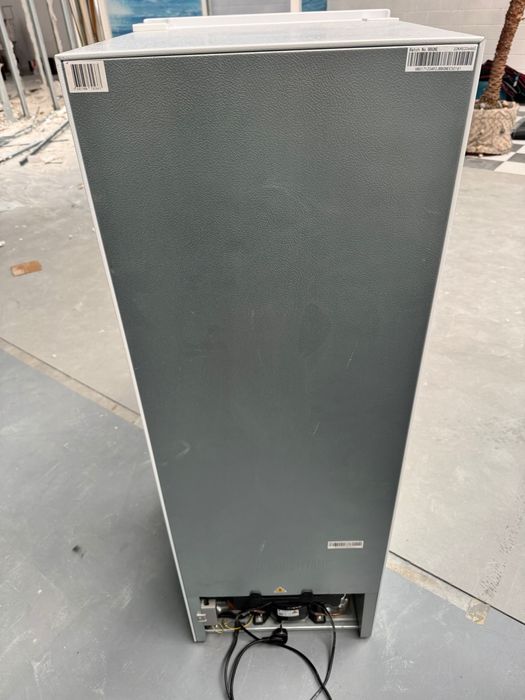 Frigorífico Combinado Kunft – Congelador em Baixo