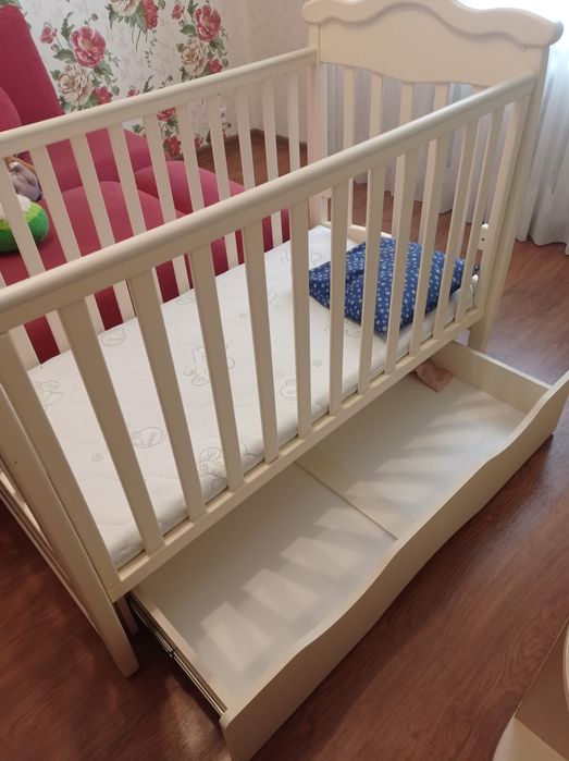 Ліжко дитяче , майже нове