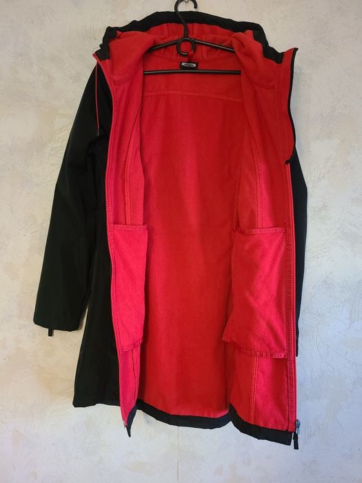 Спортивная куртка CECILIA CLASSICS  GERMANY утепленная M размер