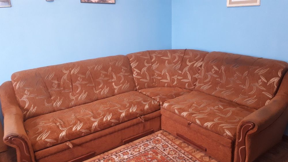 Кутовий диван  .