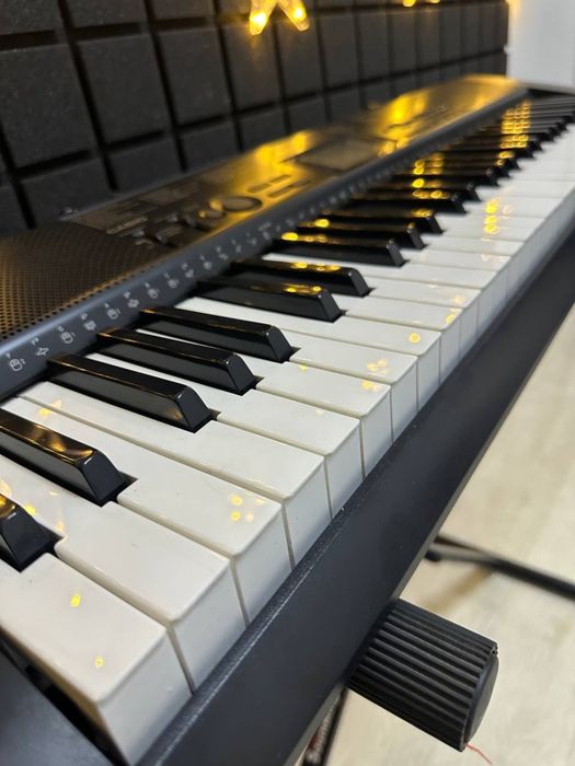Синтезатор CASIO крута модель!!! Цифрове піаніно, клавіши