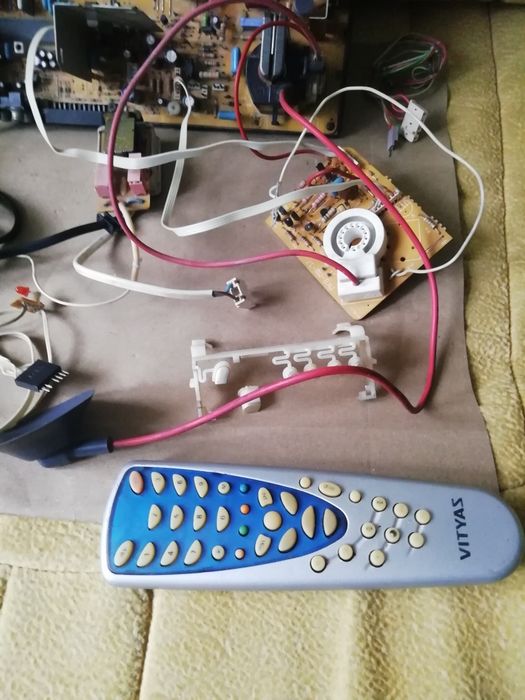Телевизор ссср ВИТЯЗЬ 37  CTV 720 7. На запчасти