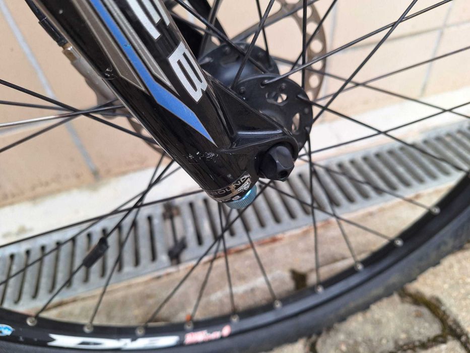 Bicicleta Cube Reaction Race