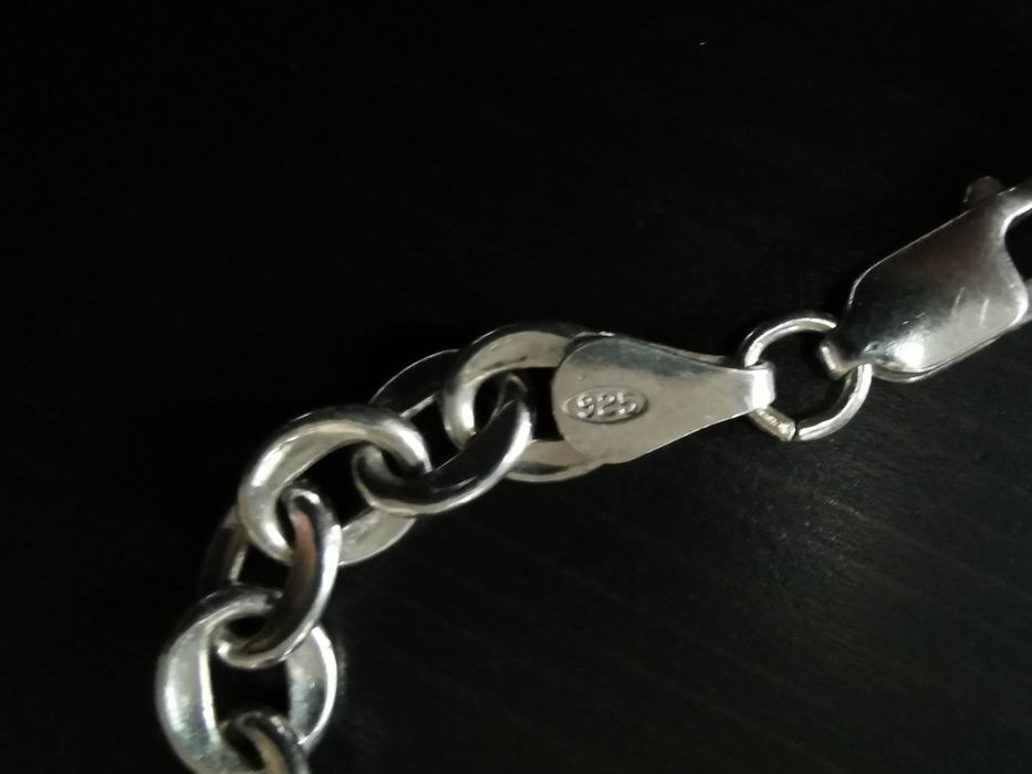 Pulseira em prata e berloques