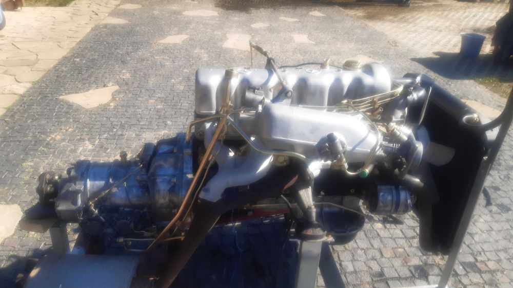 Mercedes Pagoda W 113. 230 SL . Silnik -zespół napędowy