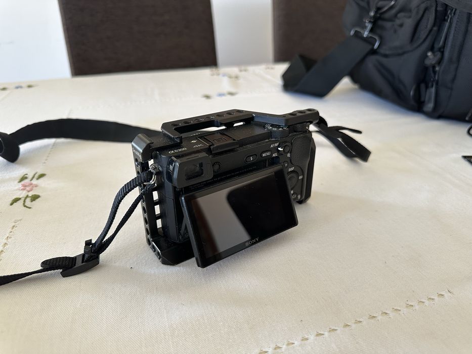 Sony a6300 com mala e acessorios