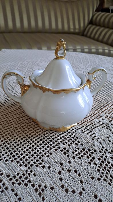 Cukiernica biała ze złoceniem Sorau porcelana