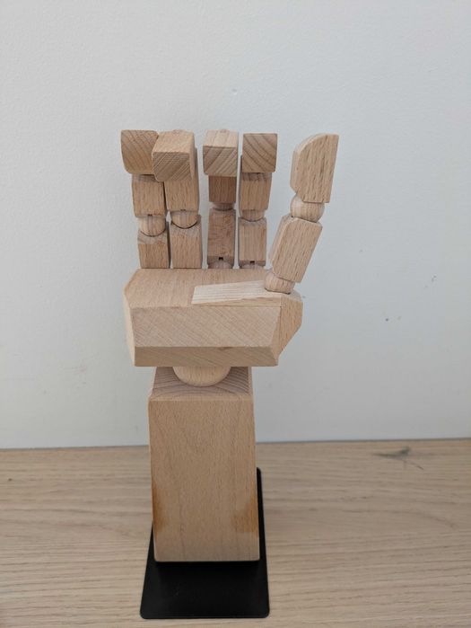 Stojak na słuchawki drewniana dłoń IKEA