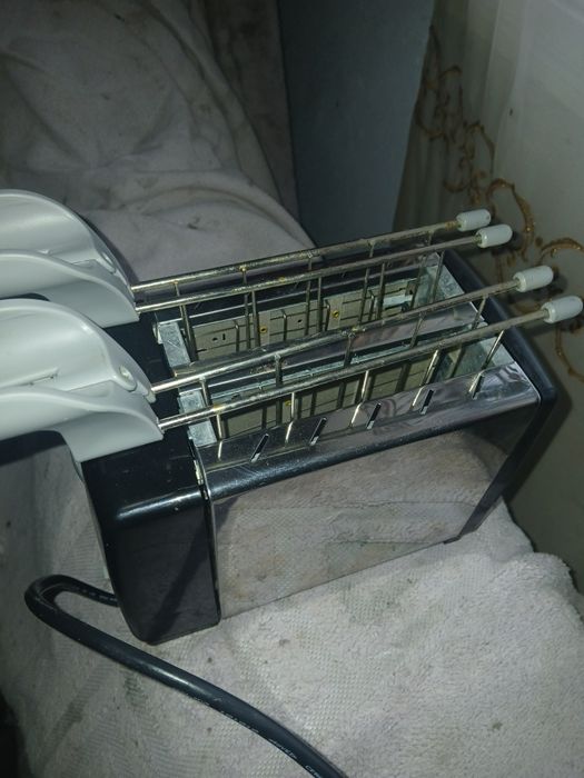 Тостер металевий